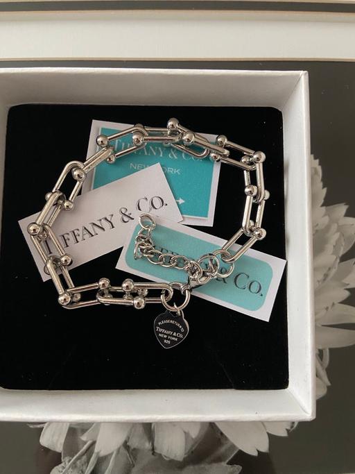 Buy & Sell Hamilton South Lanarkshire - Photos for Lovely new boxed bracelet
