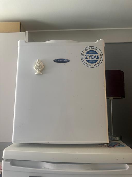 Buy & Sell Tulse Hill South East London - Photos for Excellent mini freezer will accept offers