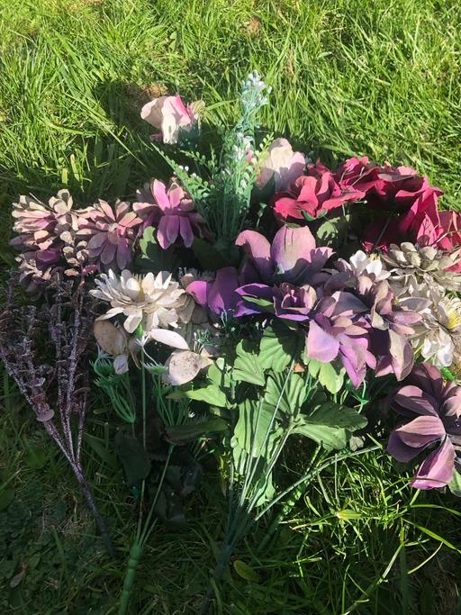 Buy & Sell Stow Heath Wolverhampton - Photos for Artificial flowers🌺