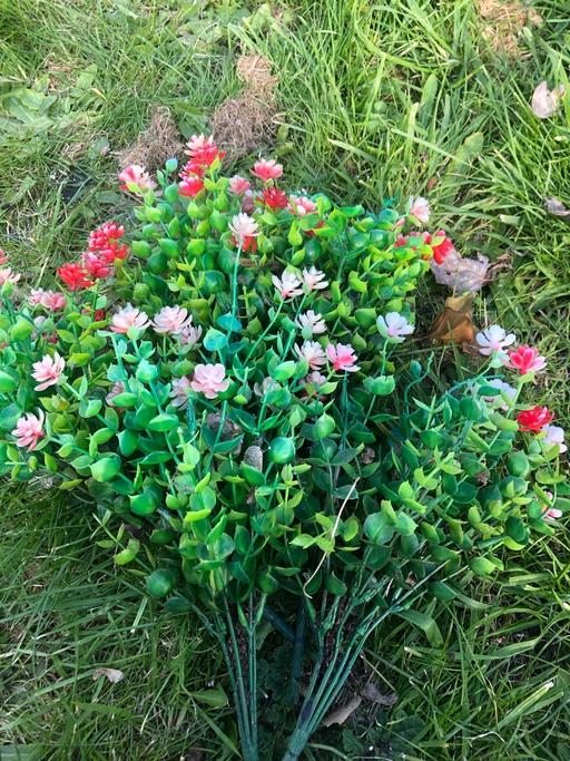 Buy & Sell Stow Heath Wolverhampton - Photos for Artificial flowers🌹