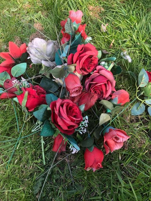 Buy & Sell Stow Heath Wolverhampton - Photos for Artificial flowers🌹