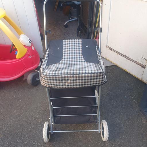 Buy & Sell Pensnett Dudley - Photos for Large Adjustable Shopping Trolley, 38 x 28