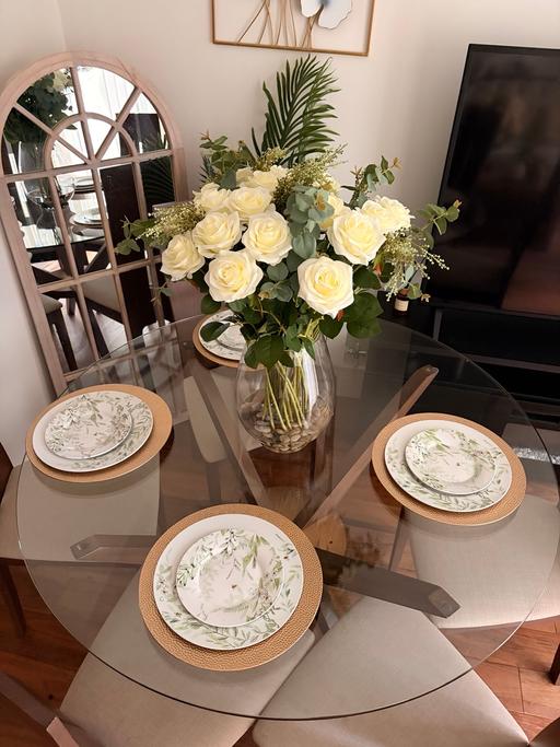 Buy & Sell West Brompton South West London - Photos for Tables and chairs set