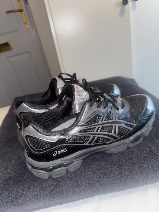 Buy & Sell Arlington Business Park West Berkshire - Photos for BLACK GEL ASICS SIZE 7