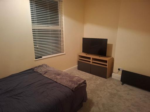 Residential Property Dronfield North East Derbyshire - Photos for room to rent