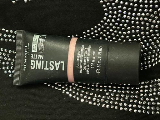 Buy & Sell Northville South Gloucestershire - Photos for Rimmel lasting matte mattifying foundation