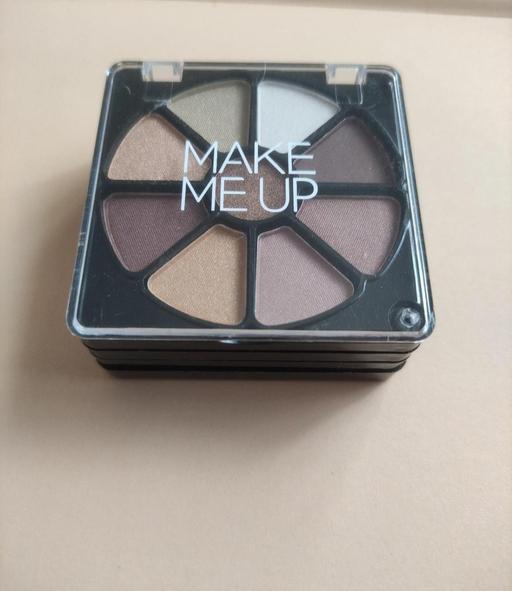 Buy & Sell Grafton Street Industrial Estate West Northamptonshire - Photos for Small eyeshadow makeup kit