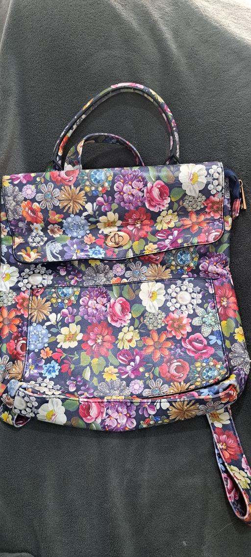 Buy & Sell Four Oaks Birmingham - Photos for Floral backpack