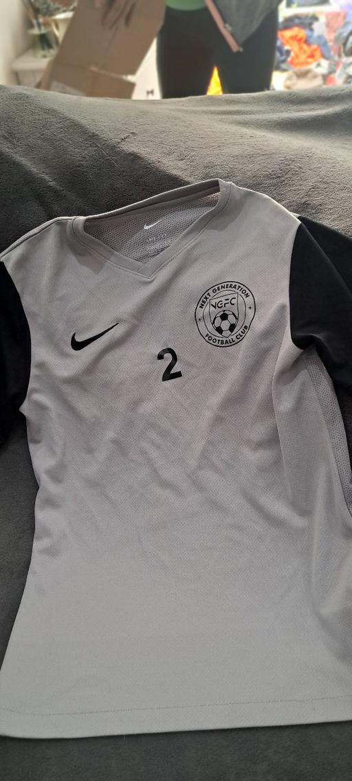 Buy & Sell Sutton Coldfield Birmingham - Photos for Nike Top kids L