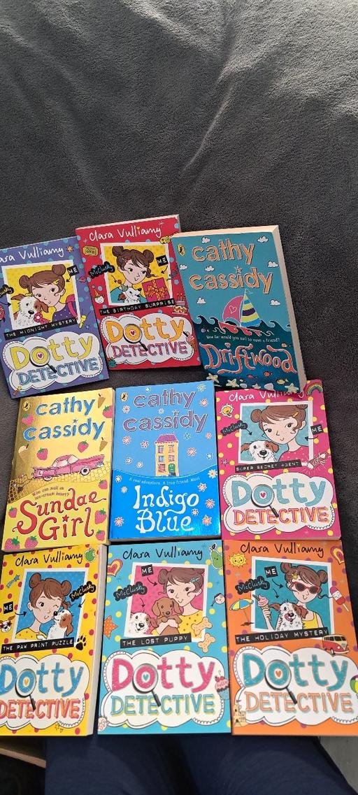 Buy & Sell Four Oaks Birmingham - Photos for Book bundles x9