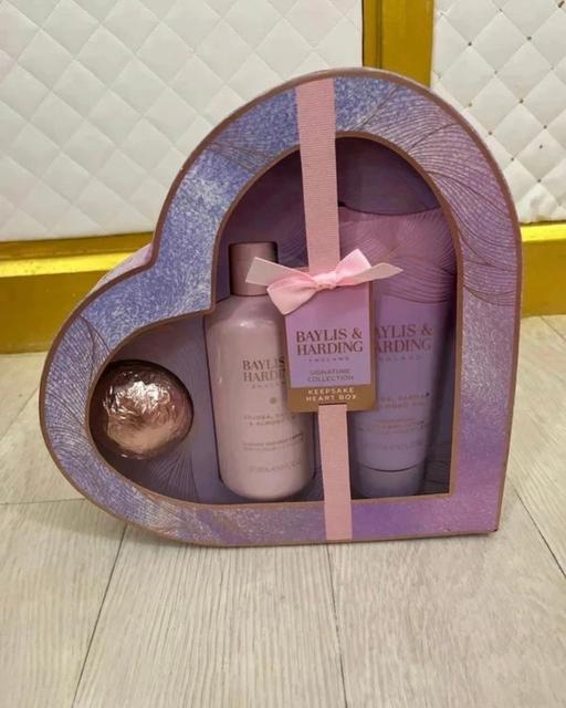 Buy & Sell Swiss Cottage North West London - Photos for Baylis & Harding Gift Set