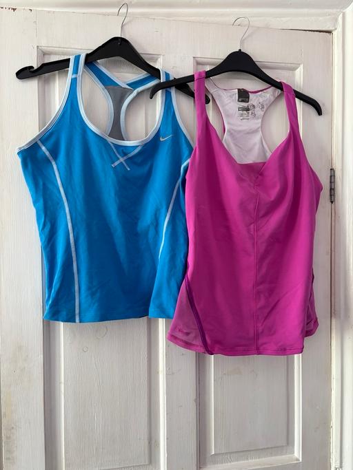 Buy & Sell Norbury South West London - Photos for 2 sports tops