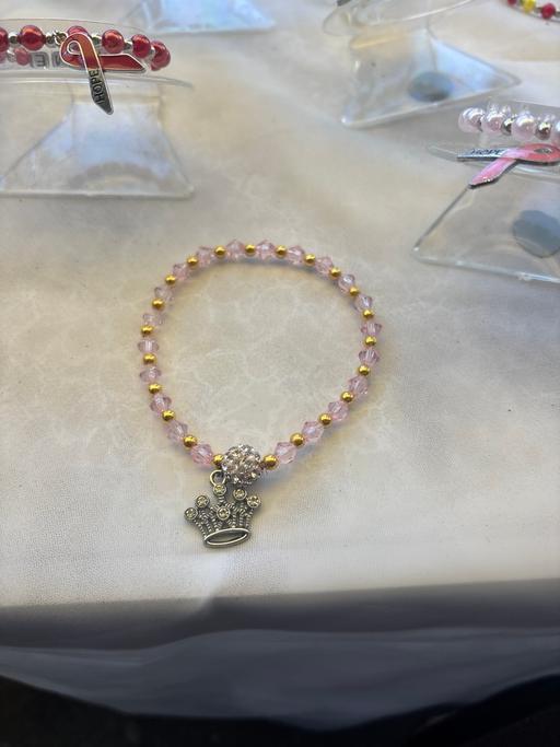 Buy & Sell Lee Chapel North Basildon - Photos for Princess crown rhinestone bracelet