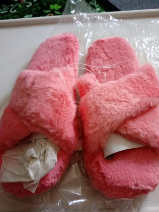 Buy & Sell Horncastle East Lindsey - Photos for new pair of ladies slippers size L
