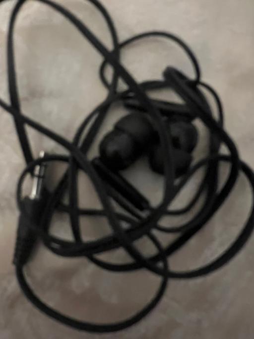 Buy & Sell Blackpool Lancashire - Photos for Assorted Apple and Sony earphones vgc