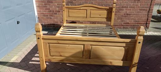 Buy & Sell Cheslyn Hay South Staffordshire - Photos for Corona Pine King Size Bed Frame