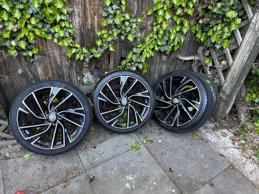 Vehicles Saltley Birmingham - Photos for Alloys for Mk 8 golf. All 4 available