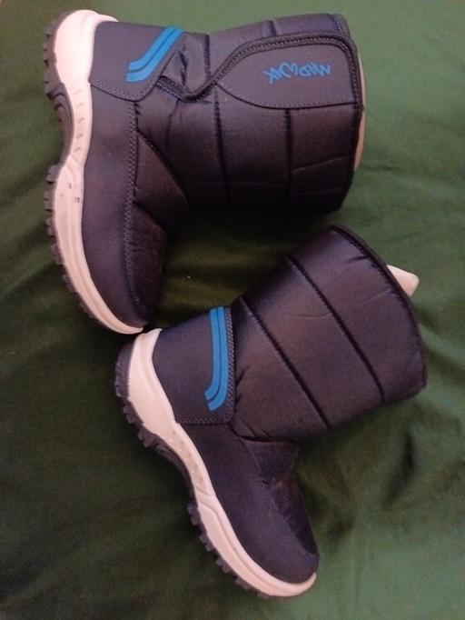 Buy & Sell Peckham South East London - Photos for boys size 5 boots suitable for skiing