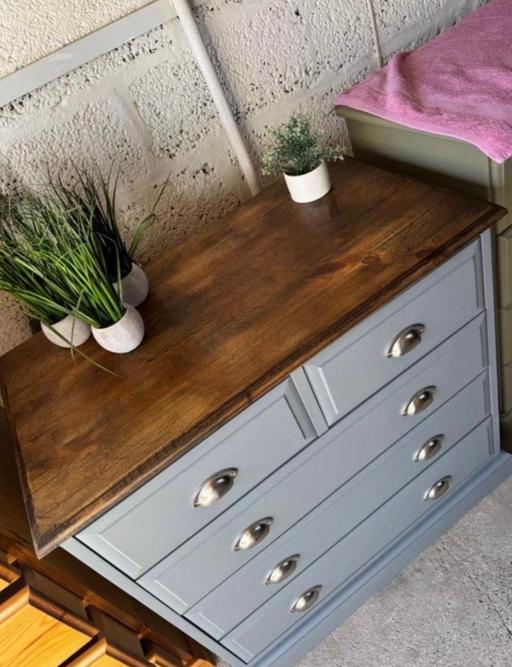 Buy & Sell Hoobrook Wyre Forest - Photos for Solid pine chest of drawers