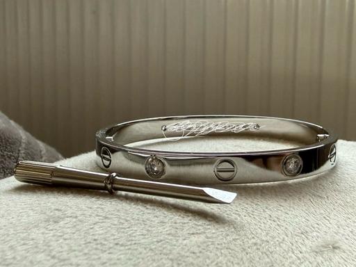 Buy & Sell Southgate North London - Photos for Stainless steel silver bangle