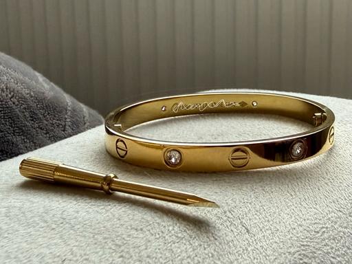 Buy & Sell Arnos Grove North London - Photos for 18k gold plated stainless steel zircon bangle