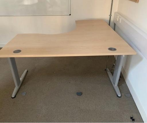 Buy & Sell Waddon South East London - Photos for Secondhand Beech Single Curved Desk