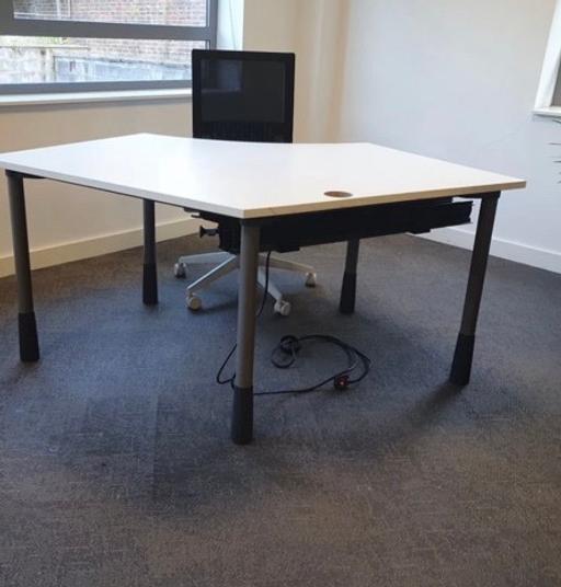 Buy & Sell Waddon South East London - Photos for White Office Arc Corner Table 173cm x 80cm