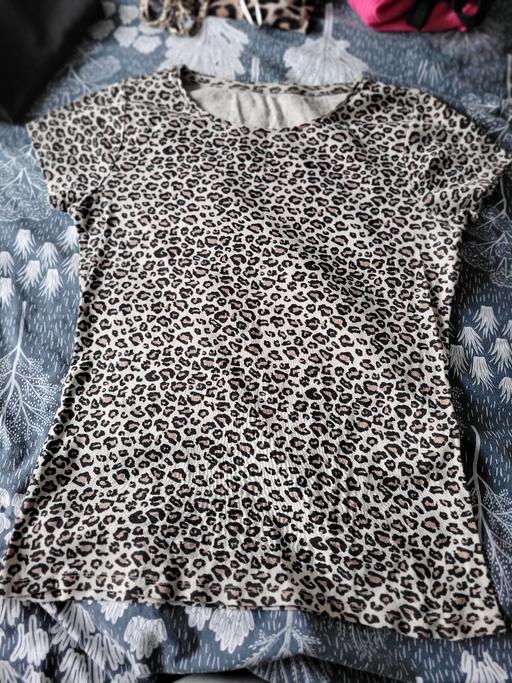 Buy & Sell Mytholmroyd Calderdale - Photos for Leopard print tshirt bundle of 3 size 14