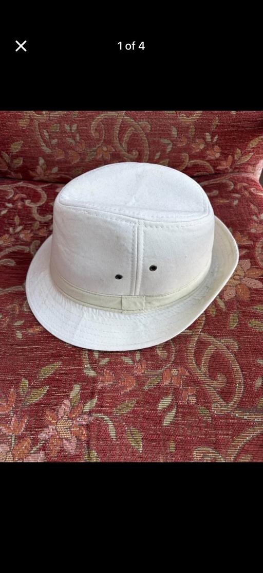 Buy & Sell Kidbrooke South East London - Photos for 1961 creatciones soluble sun lady’s hat cream