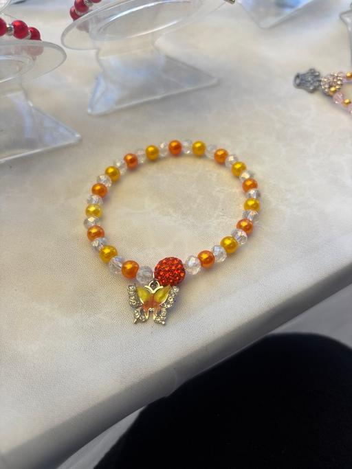 Buy & Sell Laindon Basildon - Photos for Butterfly charm stretch beaded bracelet