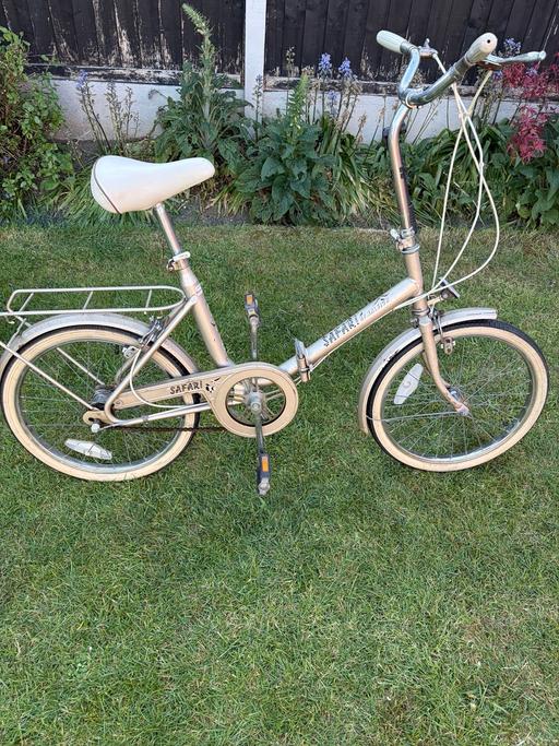 Buy & Sell Kidbrooke South East London - Photos for Raleigh surafi fold up bike 1970s silver