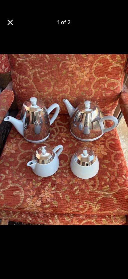 Buy & Sell Kidbrooke South East London - Photos for Vintage ceramic tea set with light blue glaze