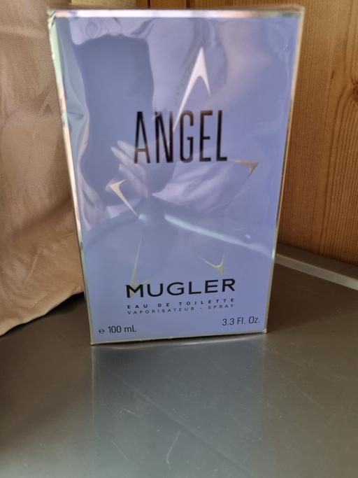 Buy & Sell Grangemouth Falkirk - Photos for perfume