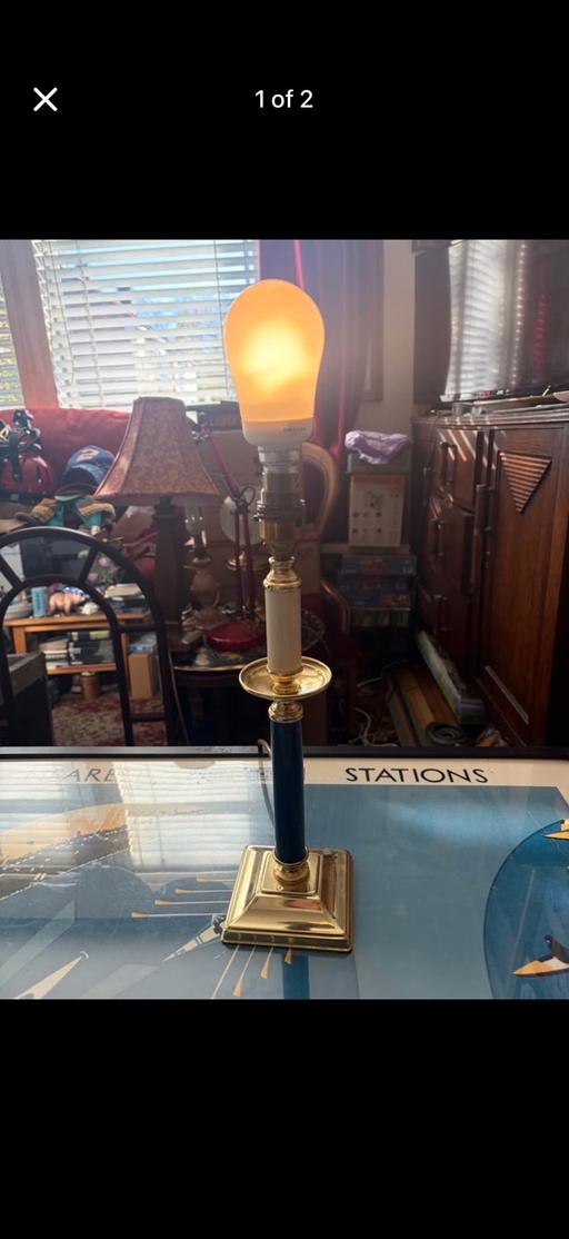 Buy & Sell Kidbrooke South East London - Photos for A lovely brass and enamel table lamp H12in