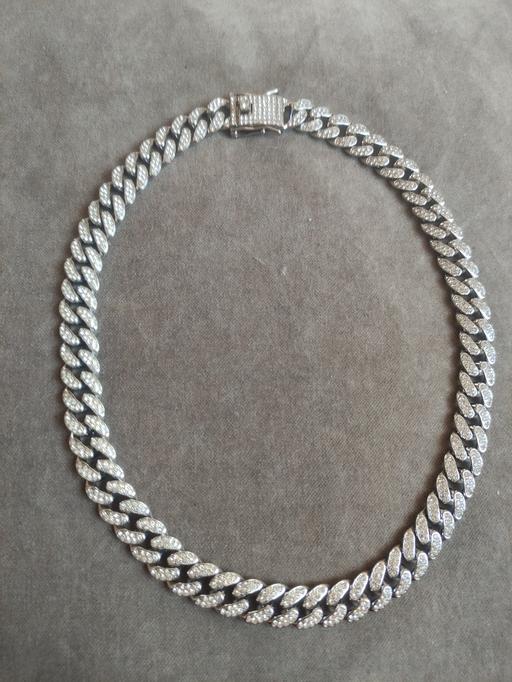 Buy & Sell Grafton Street Industrial Estate West Northamptonshire - Photos for New beautiful necklace chain