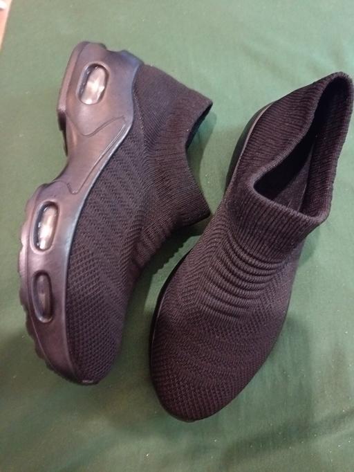 Buy & Sell Peckham South East London - Photos for size 5 knitted trainers news