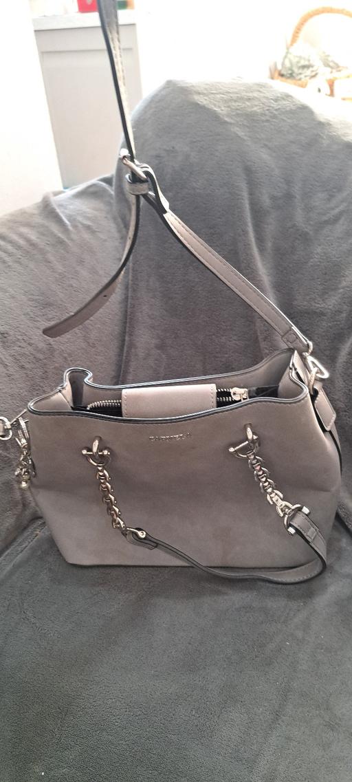 Buy & Sell Four Oaks Birmingham - Photos for Carvela Handbag