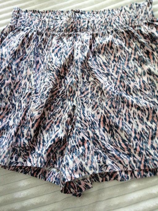 Buy & Sell Wednesfield Wolverhampton - Photos for ladies shorts size *14*