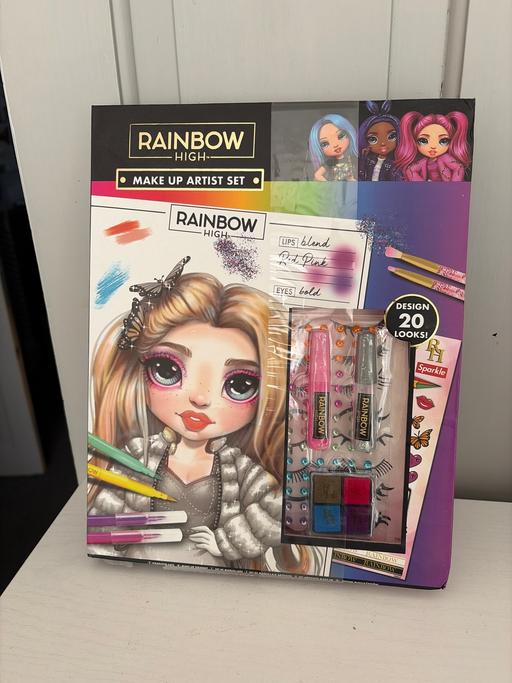 Buy & Sell Duckmanton Chesterfield - Photos for Rainbow high makeup artist set