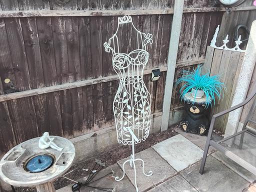 Buy & Sell Sheldon Birmingham - Photos for mannequin wire frame 5ft boudoir display