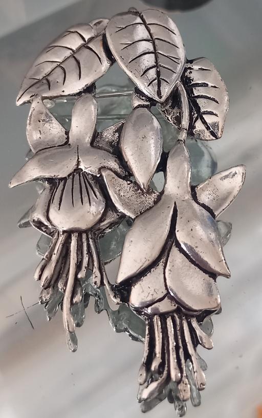 Buy & Sell Thatto Heath Saint Helens - Photos for Vintage masj pewter fushia flower brooch
