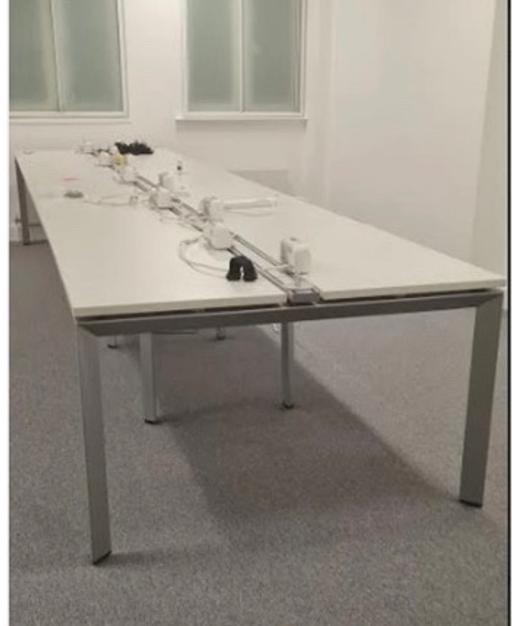 Buy & Sell Waddon South East London - Photos for White 10-seater Office Hot desk Solution