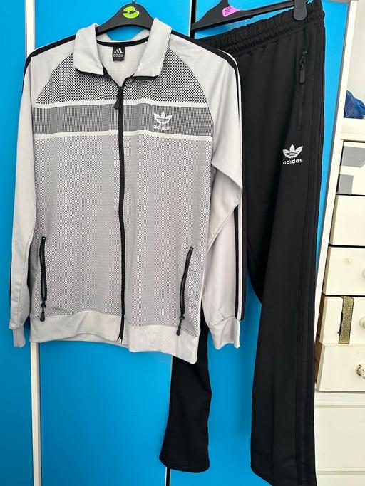 Buy & Sell Rainworth Newark and Sherwood - Photos for Adidas tracksuit