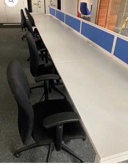 Buy & Sell Waddon South East London - Photos for White 10-seater office bench desk