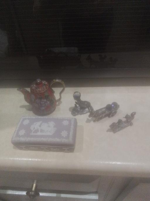Buy & Sell Aldridge Walsall - Photos for COLLECTION OF TRINKETS