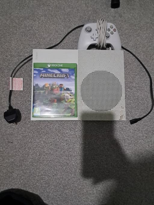 Buy & Sell Edmonton North London - Photos for Xbox one bundle