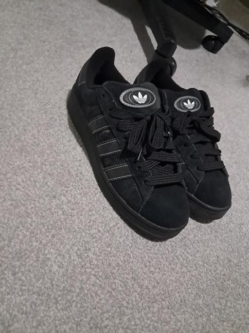 Buy & Sell Edmonton North London - Photos for Adidas Shoes