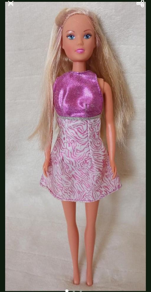 Buy & Sell Grafton Street Industrial Estate West Northamptonshire - Photos for Beautiful dolls