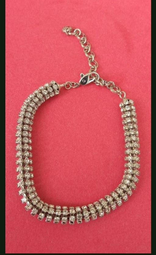 Buy & Sell Grafton Street Industrial Estate West Northamptonshire - Photos for Beautiful bracelet