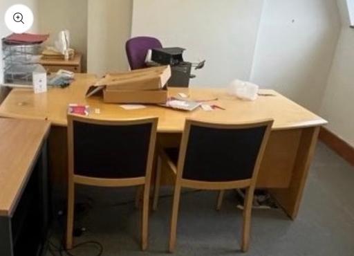 Buy & Sell Waddon South East London - Photos for Large Wood finish L shape Corner Desk